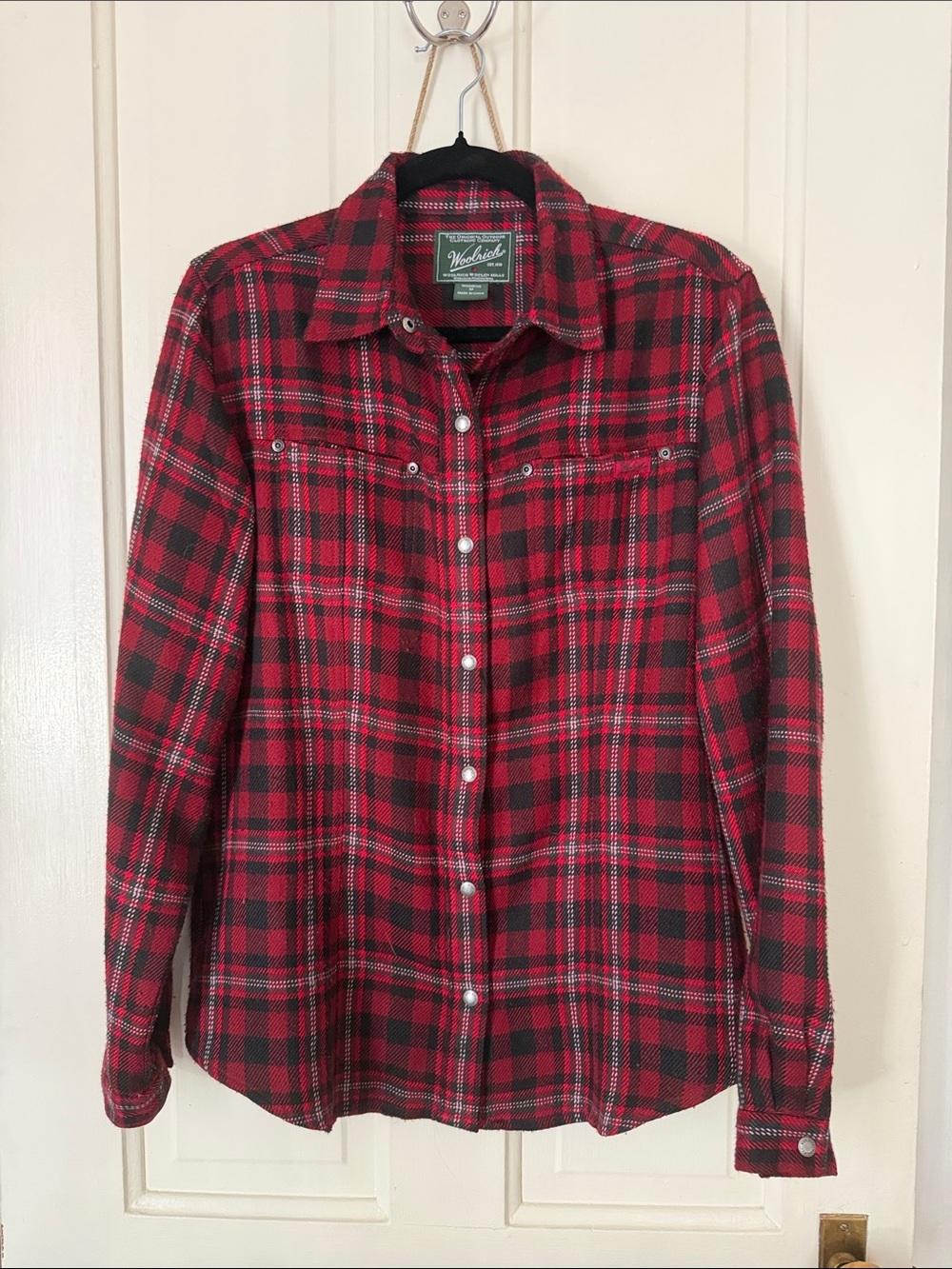 Woolrich Women’s M Red Black Plaid Flannel Shirt Snap Front Western